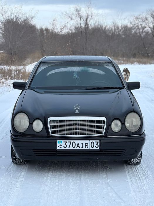 Mercedes-Benz E 200