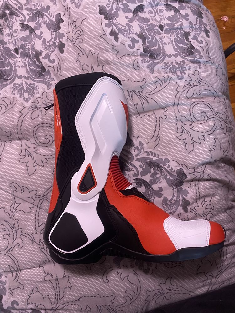 Мото ботуши пистови Dainese Torque 3 Out Черно/Бяло/Червено