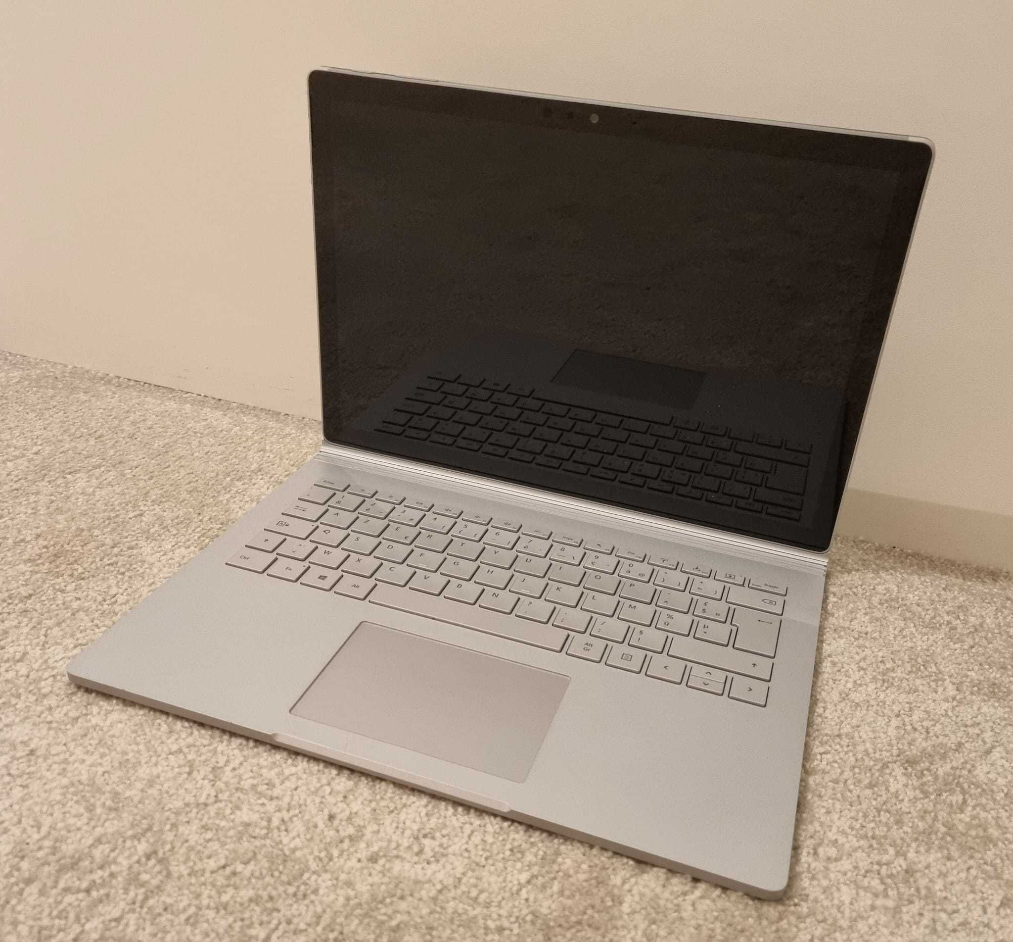 Laptop Microsfot Surface Book 2, i5, 8gb