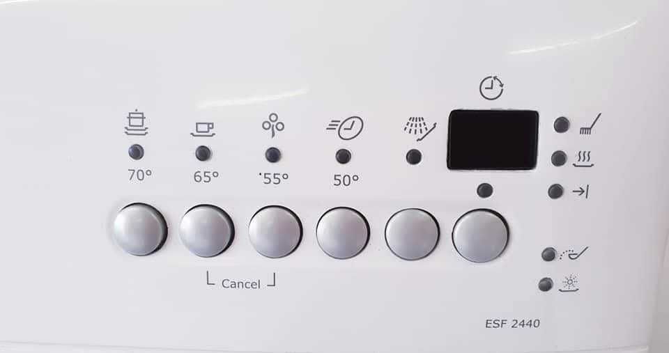 Съдомиялна машина (малка) Electrolux ESF 2440