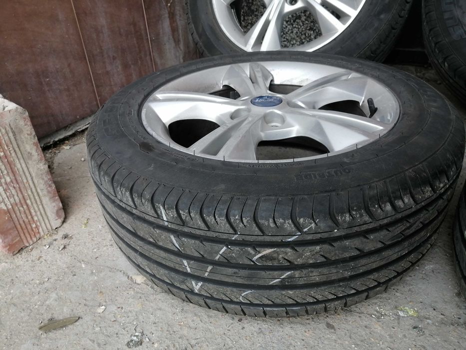 Джанти с гуми за FORD