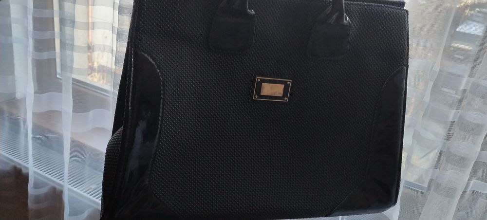 Голяма дамска чанта