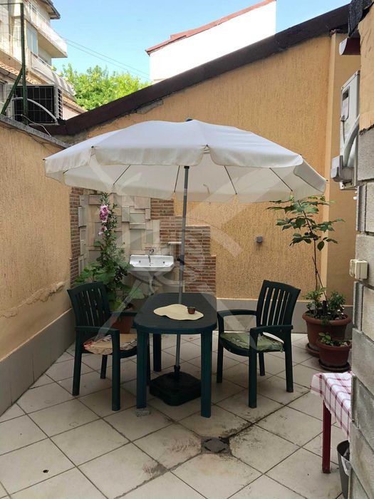 Дава се под наем Едностаен апартамент в Варна, Гръцка махала - 36 кв.м за 325 € - Снимка #2