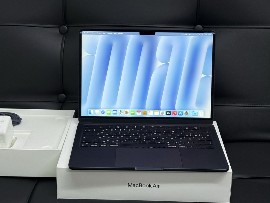 OZU 16GB/Chip M3 модель 2025 /MacBook Air 13.6 M3 2025 EAC Mibnight