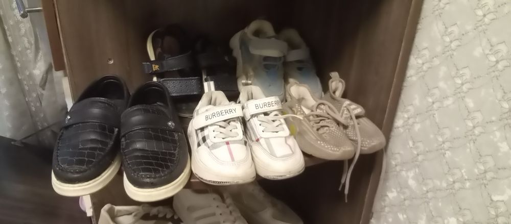 Xadya oyoq kiyimlar bolalar uchun