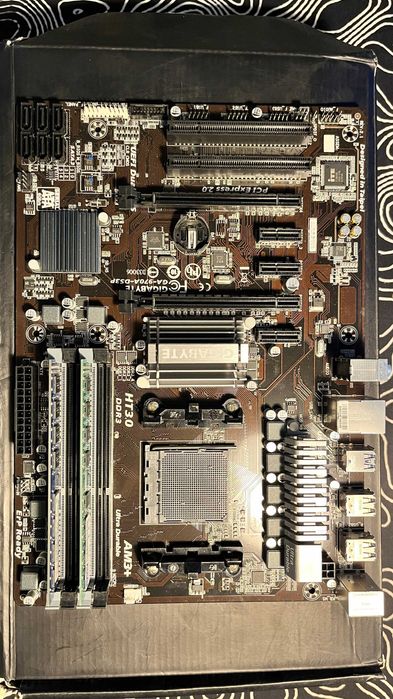 Piese vechi PC - Placa baza, placa video, memorii RAM, cooler