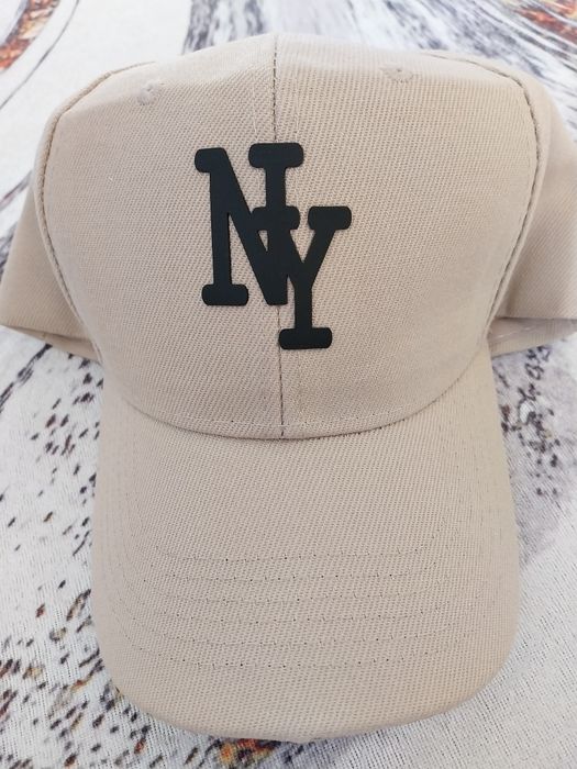 Нови дамски шапки по 5 лв.