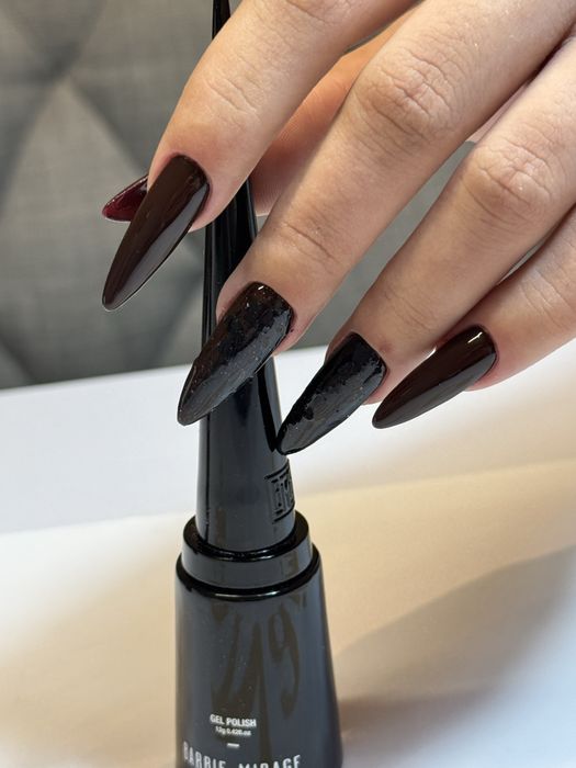 Manichiură impecabilă și momente de rasfat!