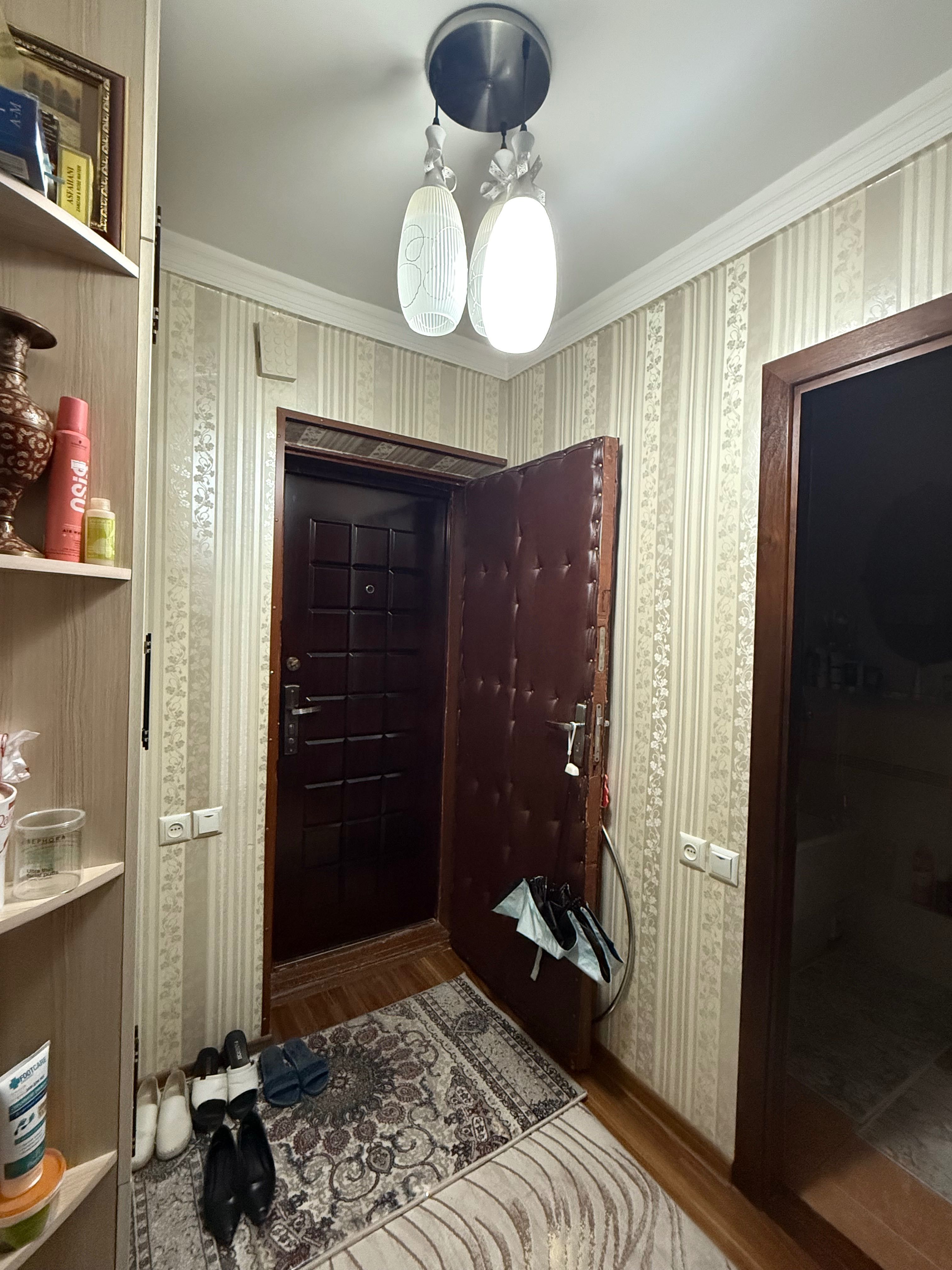 Продается квартира, своя. Мирзо Улугбекский рн, Пос. Улугбек. 1в2/2/4.
