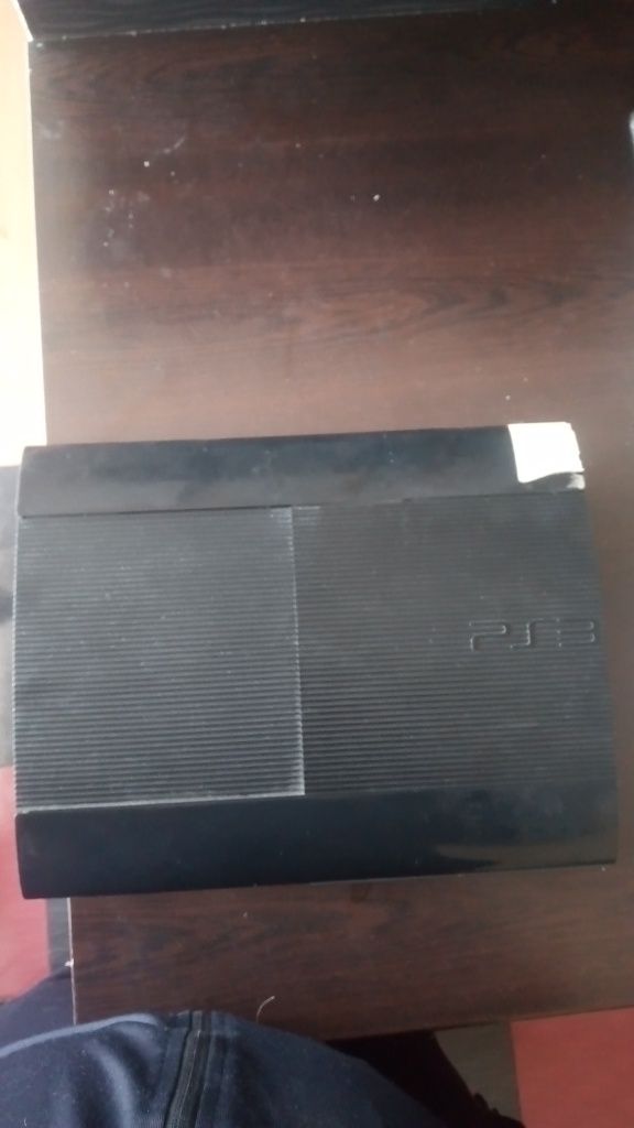 Продавам: PS3 super slim 500GB