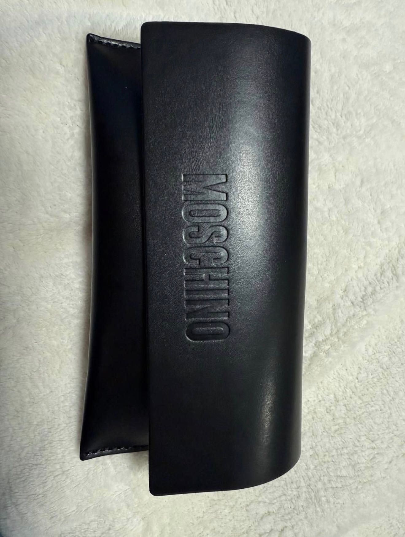 Слънчеви очила MOSCHINO