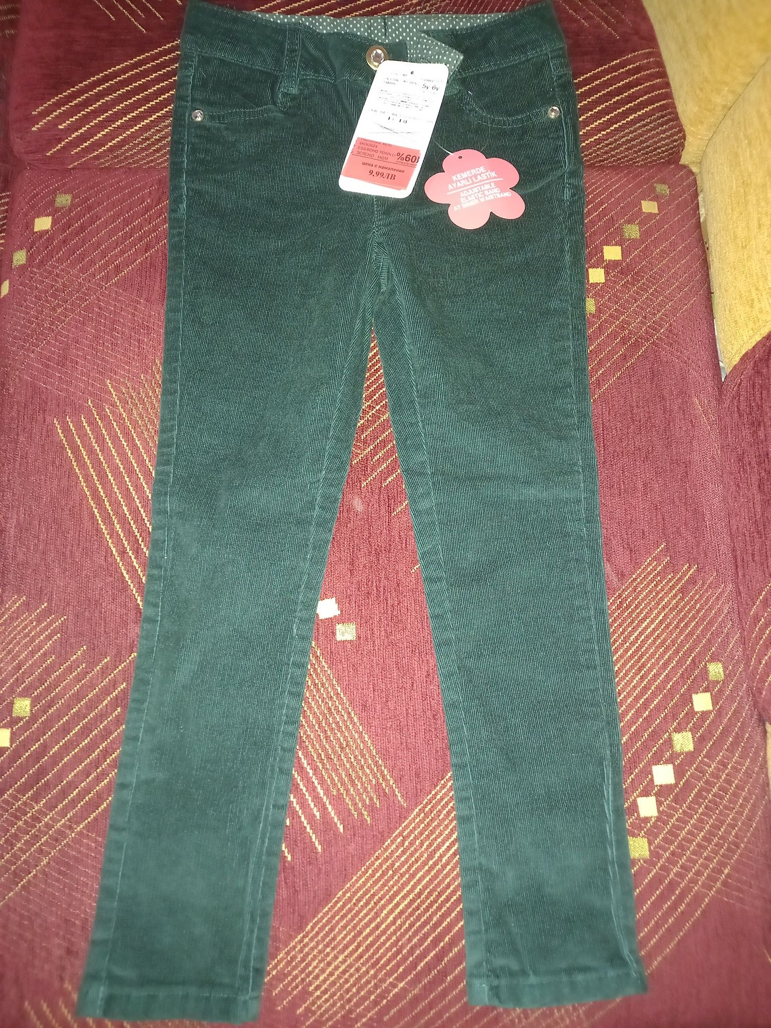 Тъмнозелени джинси размер 5-6 годинки