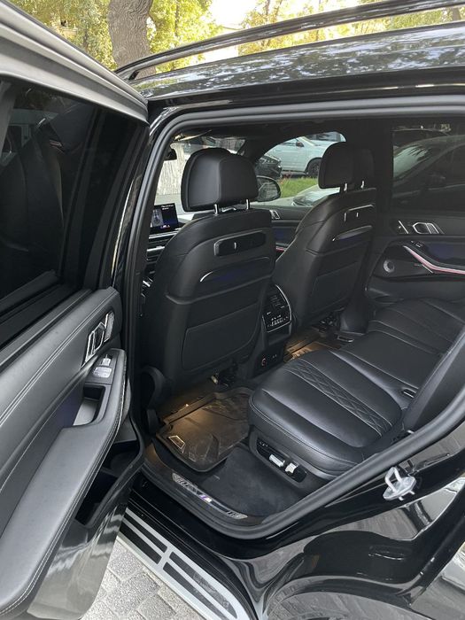 Продается BMW X7 40I