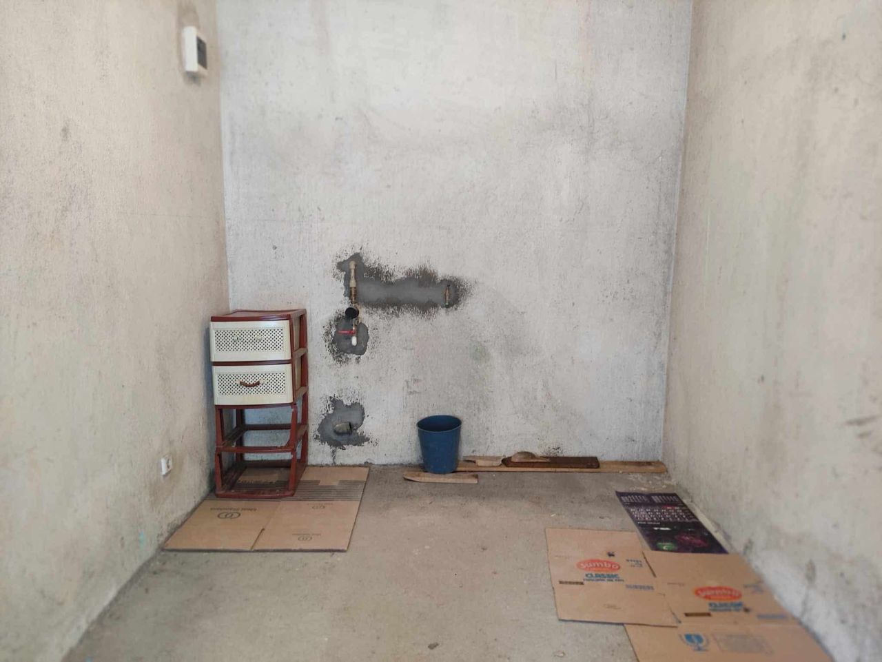 Дава се под наем Гараж / Паркомясто в Пловдив, Център - 23 кв.м за 91.8 € - Снимка #4
