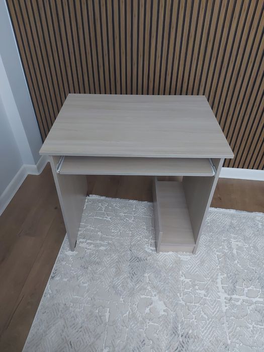 Компьютереый стол