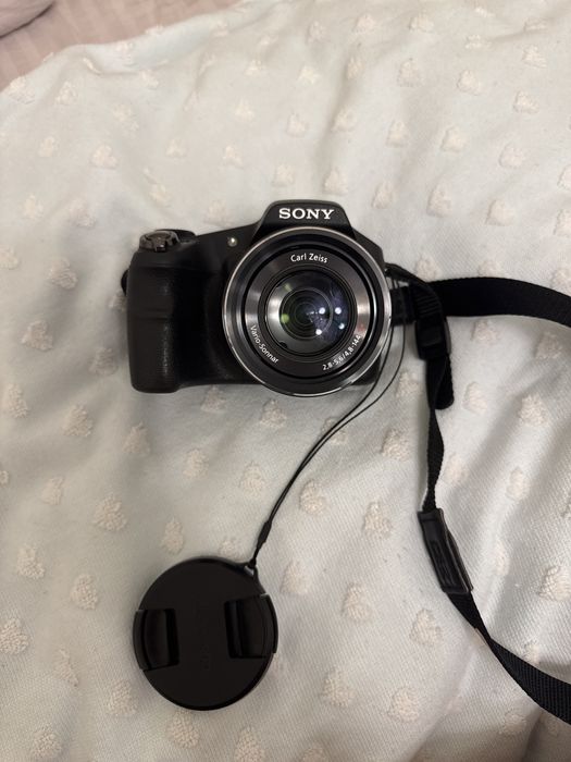 Продам фотоаппарат sony