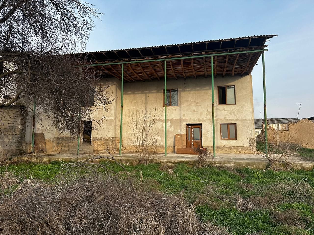 продается ДОМ коробка  срочно