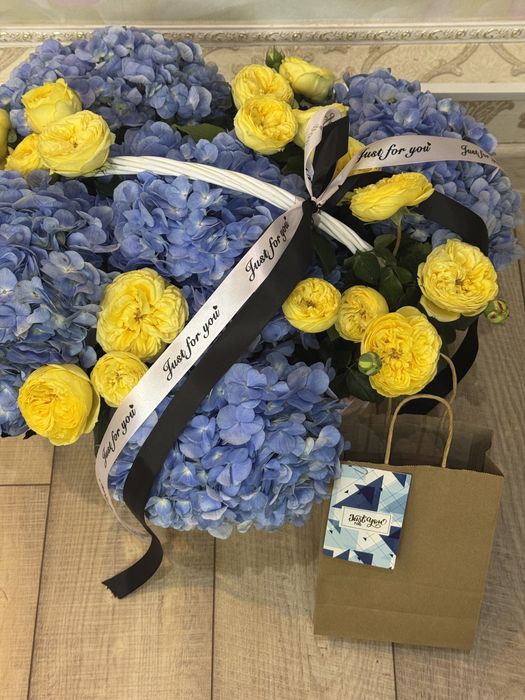 Цветы очень красивый!