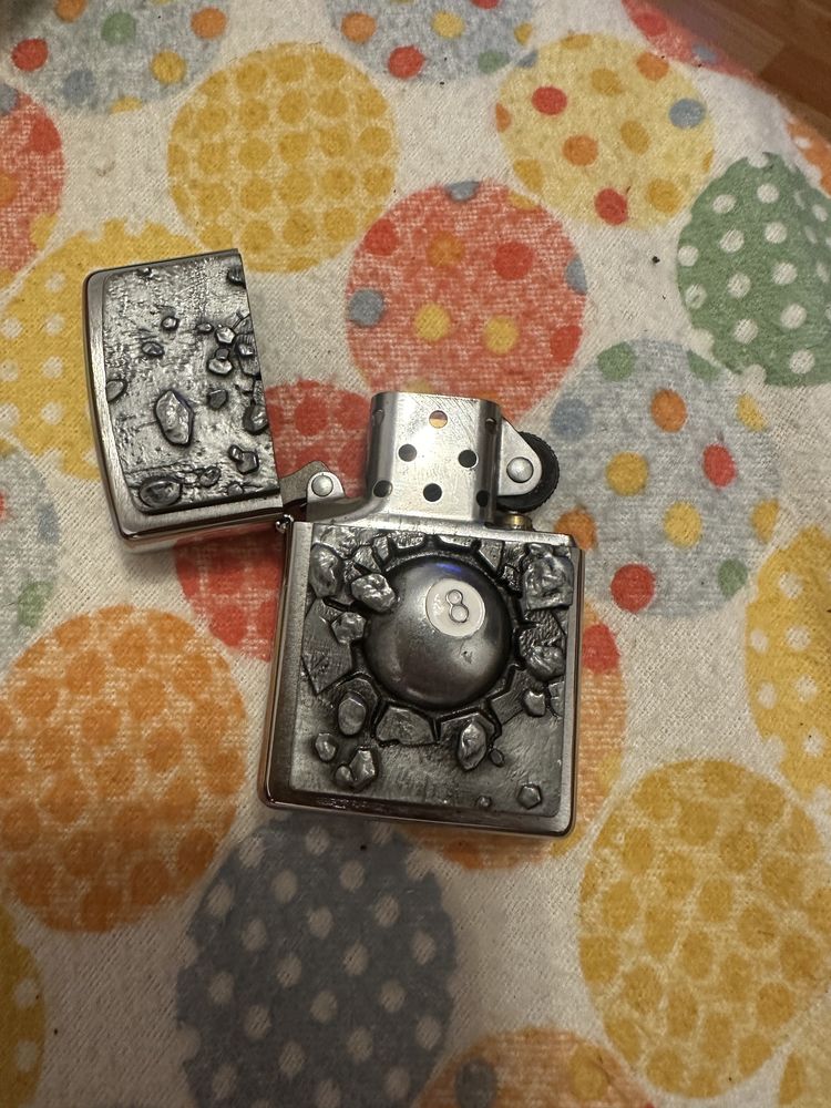 Bricheta      Zippo