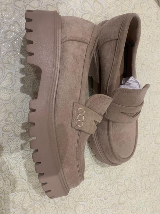 Лоферы женские новые