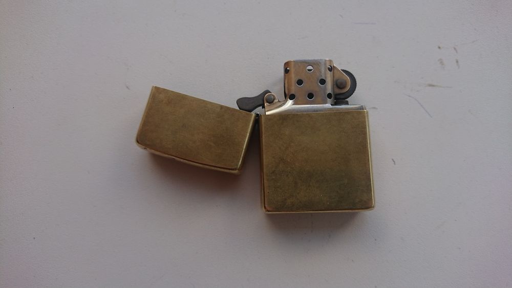 Bricheta alama Zippo 2010