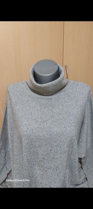 Пуловер  COS. размер XL/2XL 100% вълна