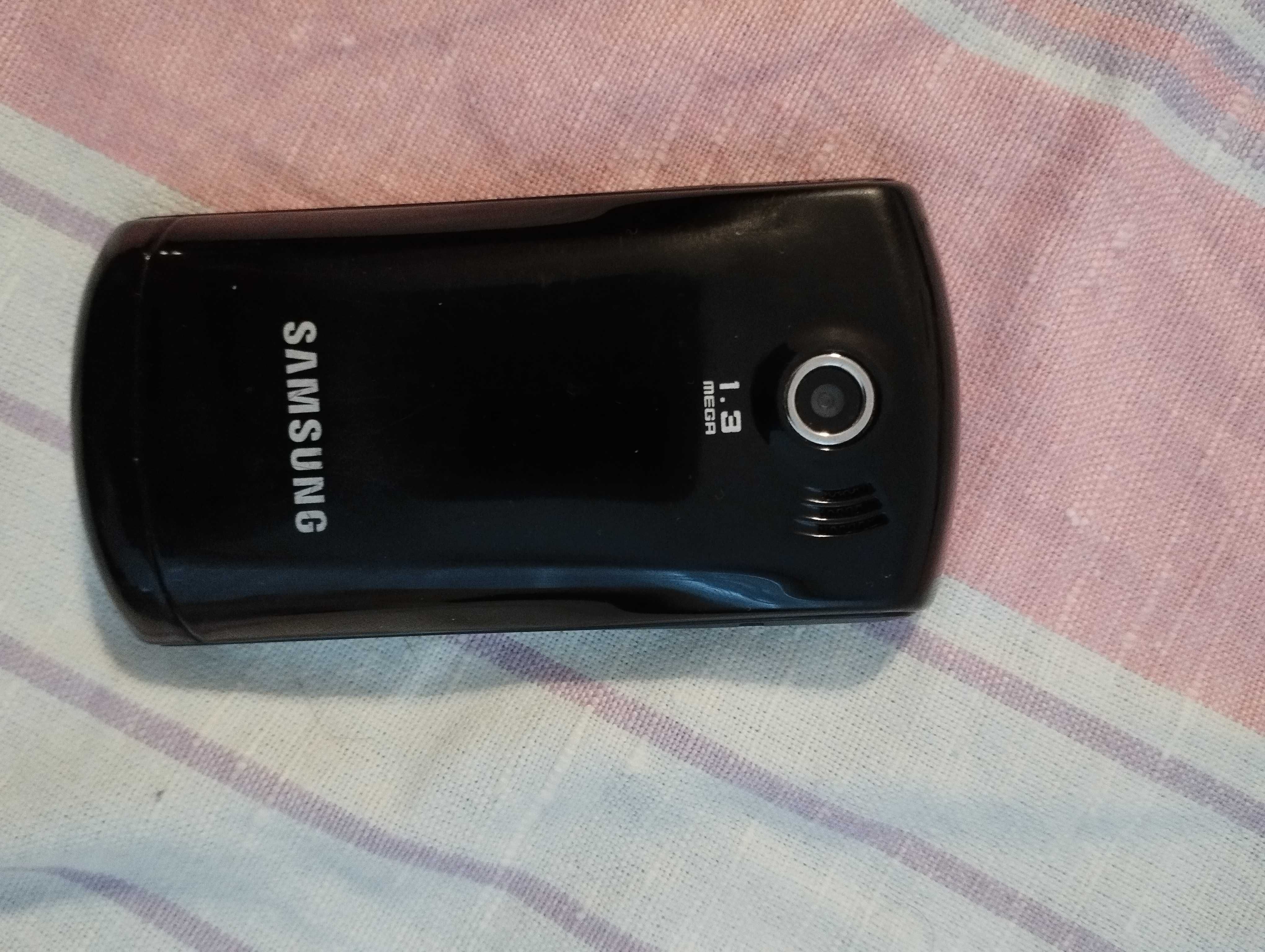 Телефон Samsung gt-e2550
