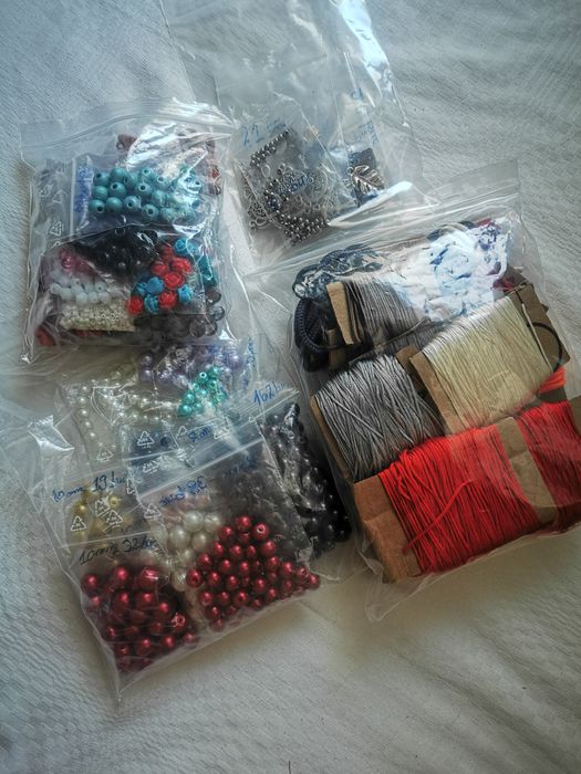 Lot margele și șnur pentru accesorii handmade