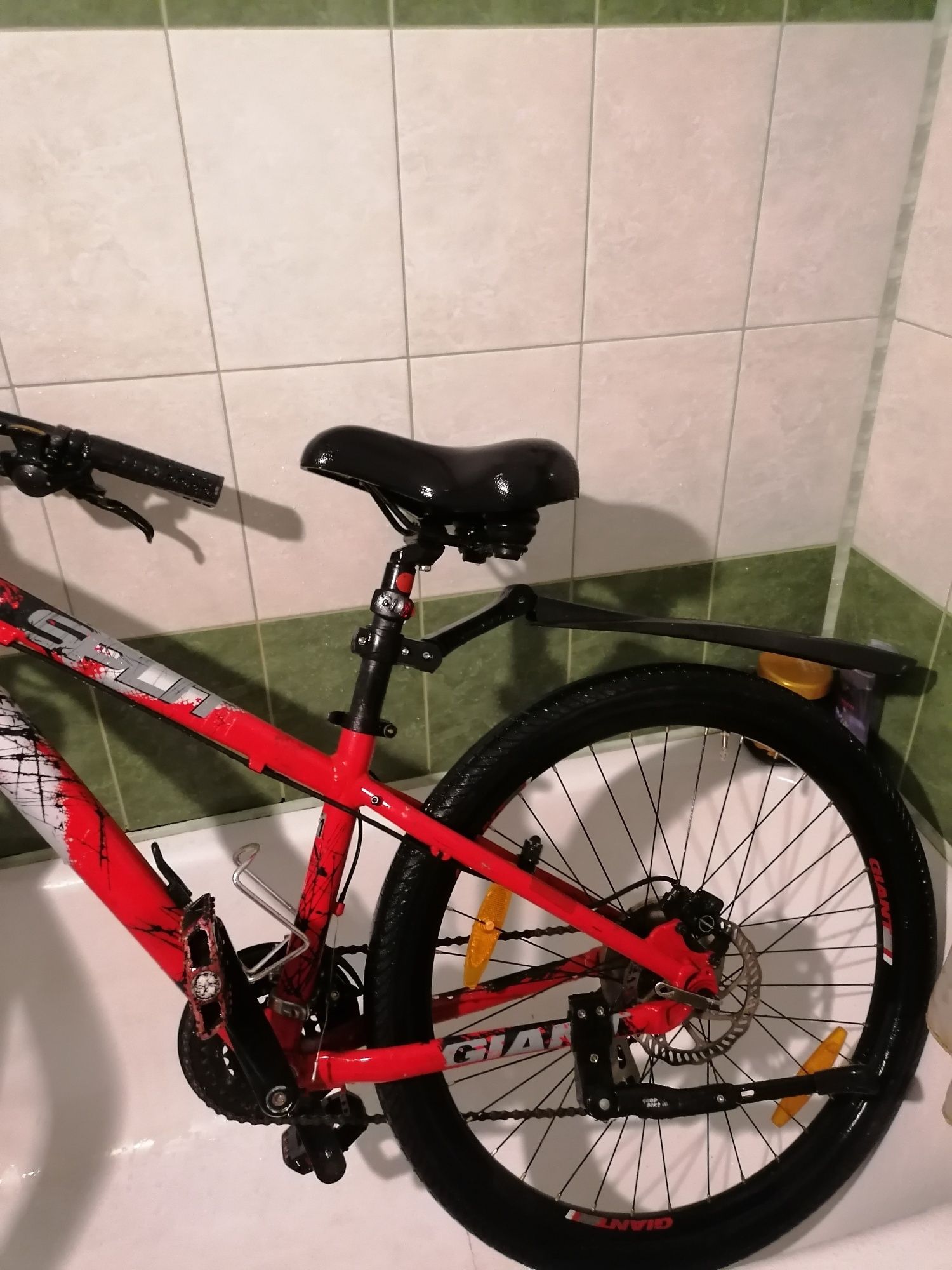 Bicicleta montain bike splite giant de vanzare