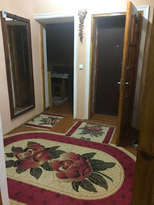 Сдается 2х комнатная на 4 этаже Шарк 1