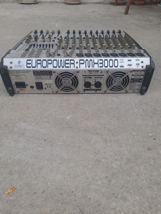 Mixer amplificat PMH 3000
