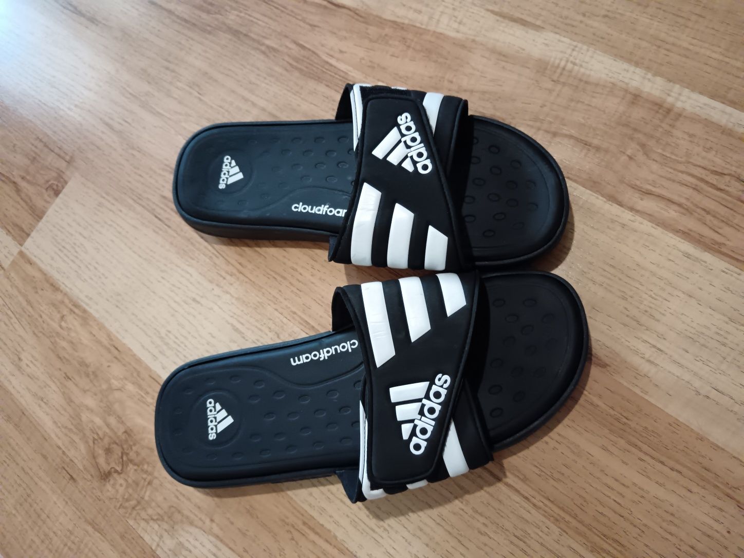 Adidas cloudfoam