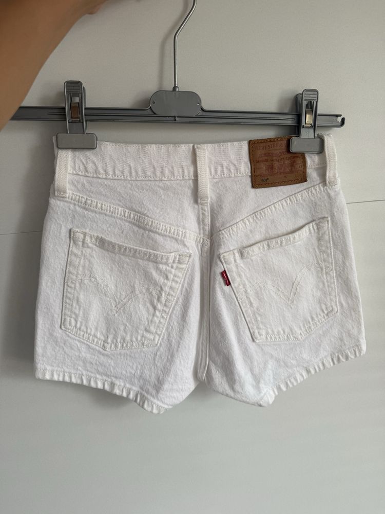 Къси панталони Levi’s