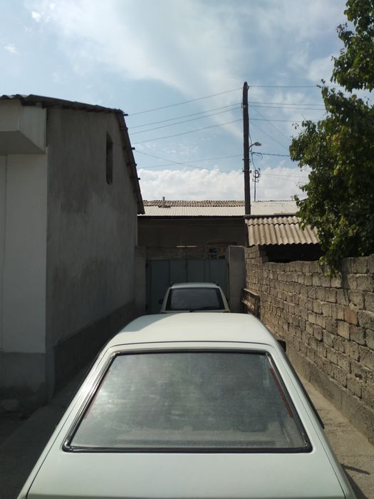 Yashnobod tumani Moʻynoq koʻchasi 67 uy sotk.300 kv Sotiladi