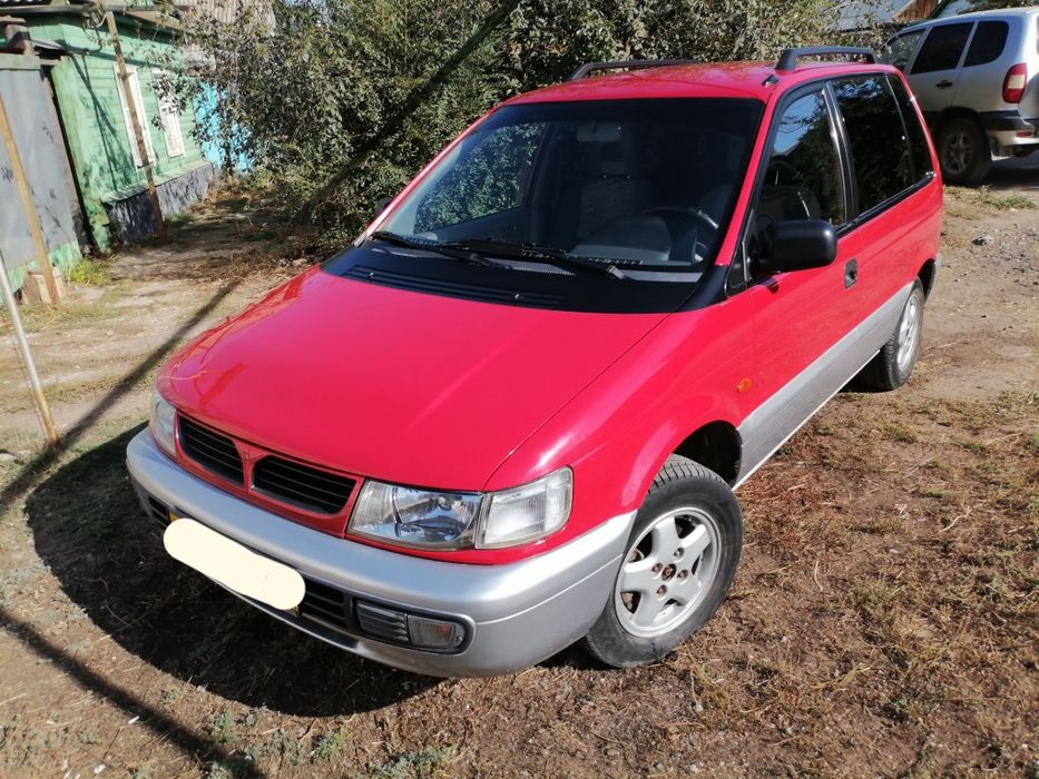 Продаю Mitsubishi Space Runner