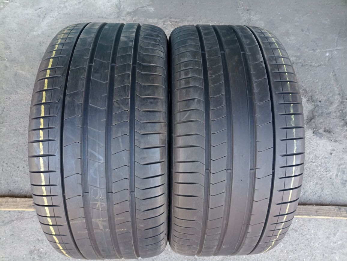 2 anvelope RunFlat de vara Pirelli 315/35 R21 dot 1221