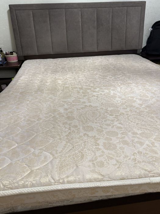 Продам матрас, в хорошем состоянии