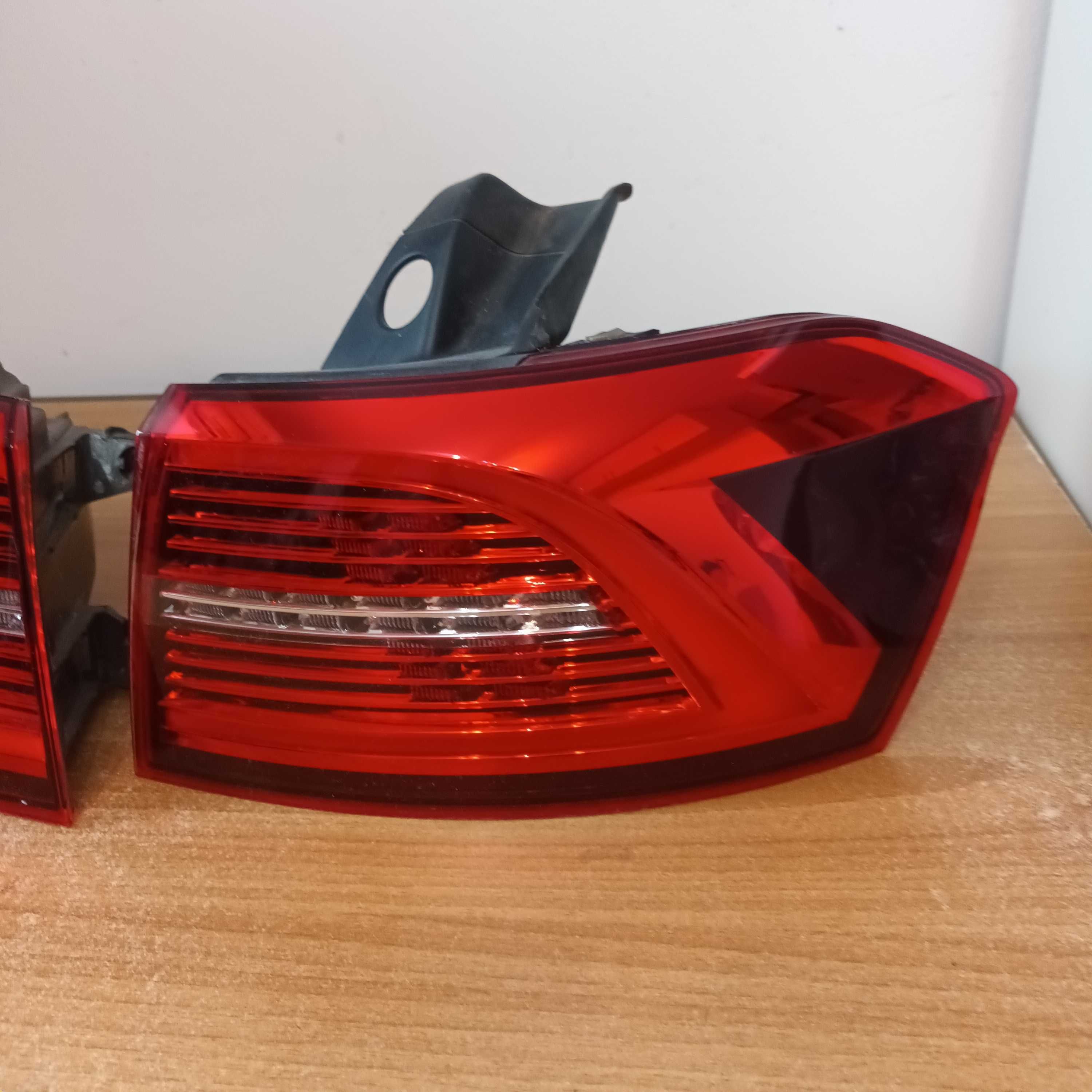 stop stanga dreapta vw passat b8 variant breck