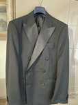 Costum de mire nou.