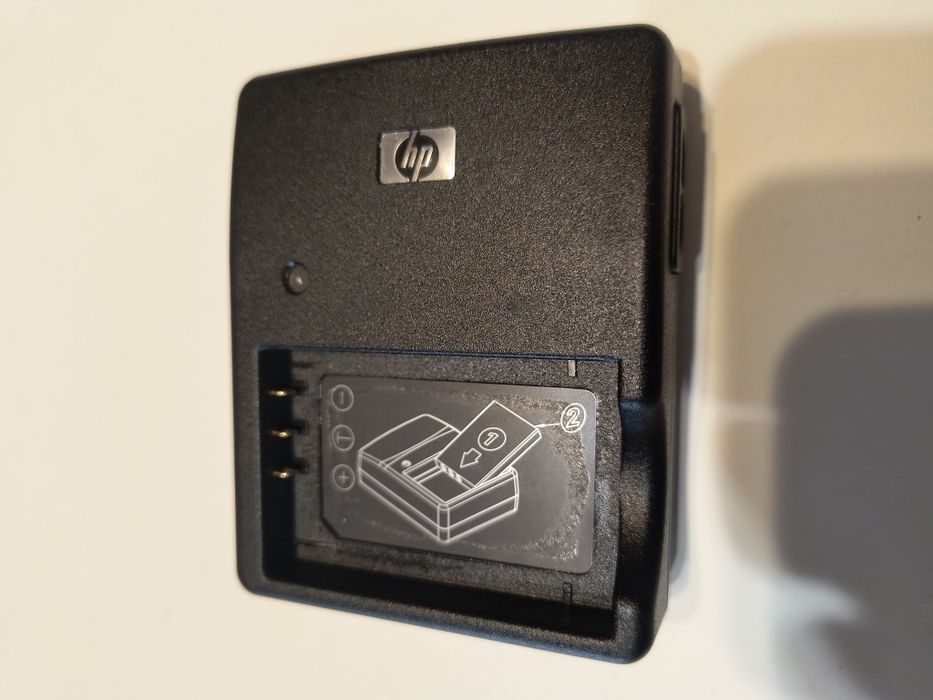 Incarcator pentru acumulatori foto HP FCLSD-0404