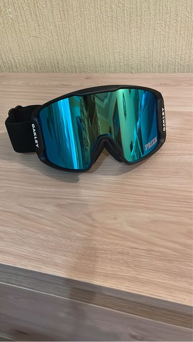 Продам новые горнолвжные очки