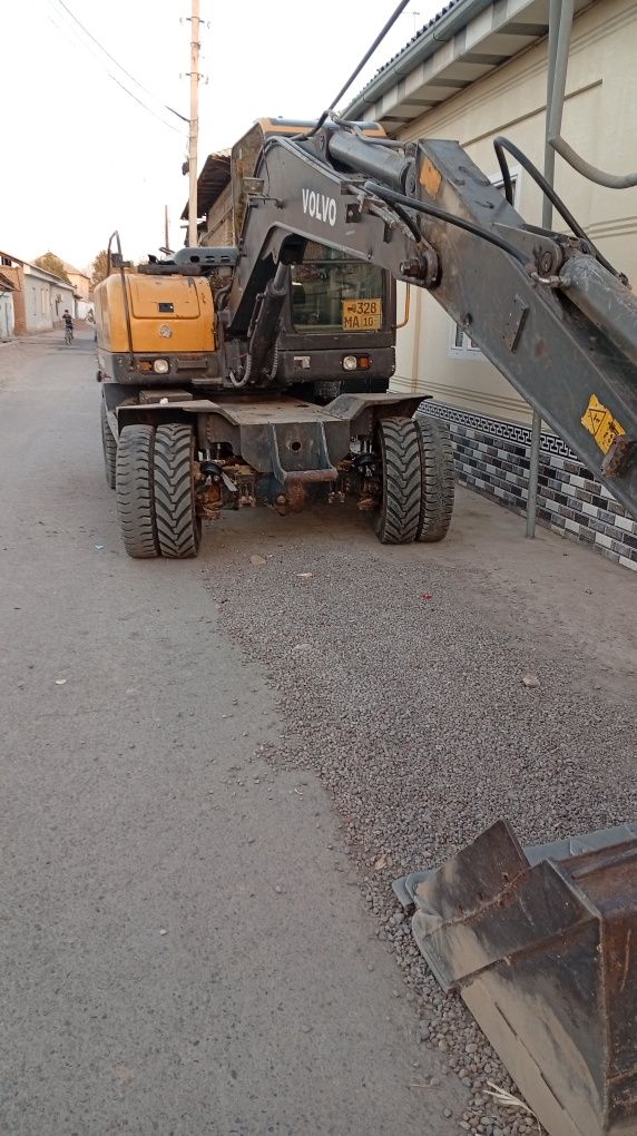 Zil va Ekskavator xizmat 24/7 soat 400 min 4soatdan kamiga bormayman