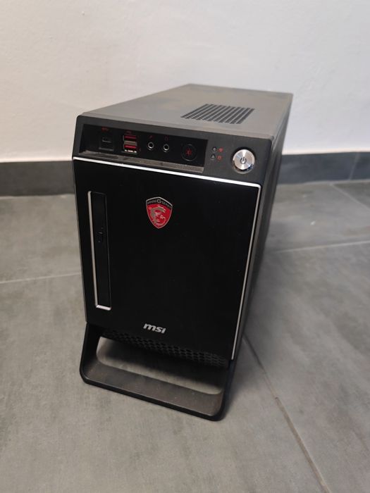 Carcasa PC MSI Night BLADE x2 Black Mini-ITX Cooler AIO 120
