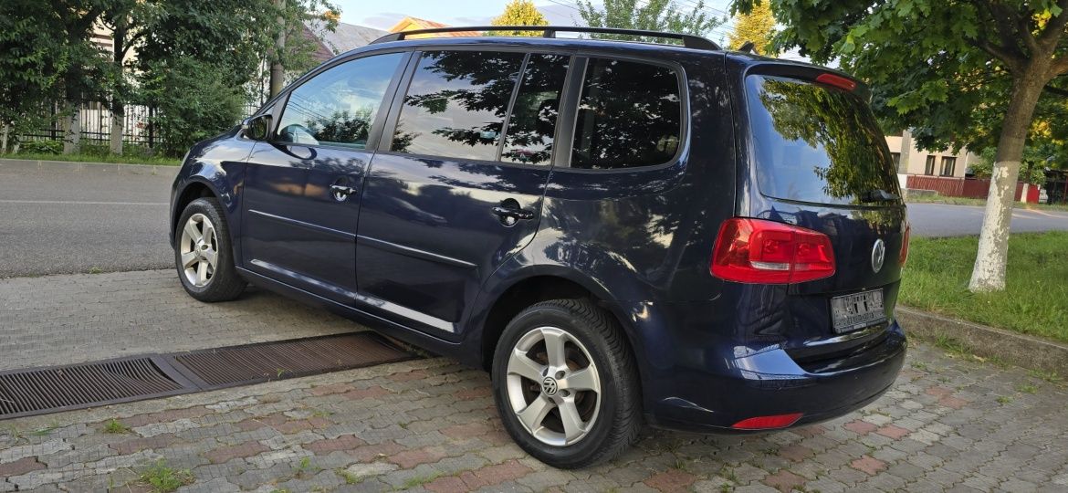VW TOURAN/1.6tdi/ 2014/Navi / Climatronic/pilot/