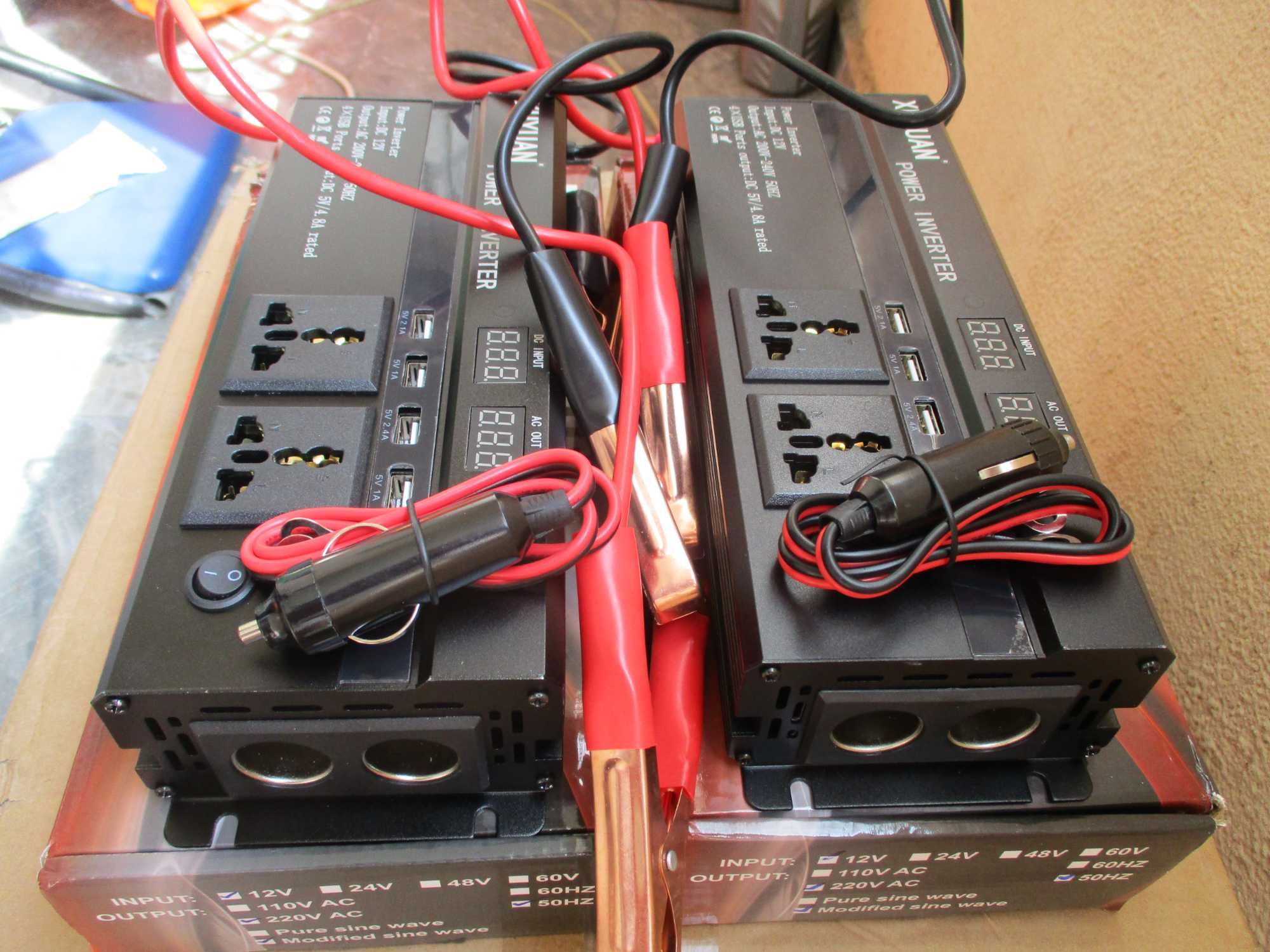 Invertor auto 12V 2000W 3 prize 220V putere pornire 3000W afisaj LCD