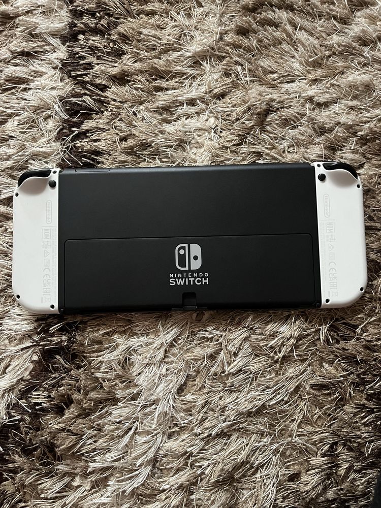 Nintendo switch oled || bayonetta 3 || калъф || 128 gb карта памет