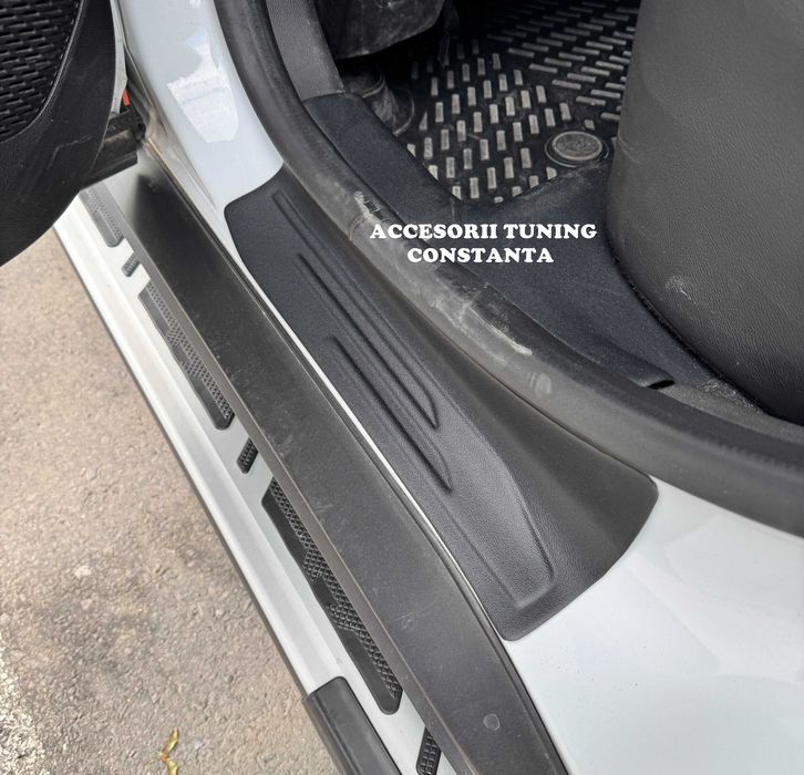 Ornament Protectie Praguri - Dacia Duster 2