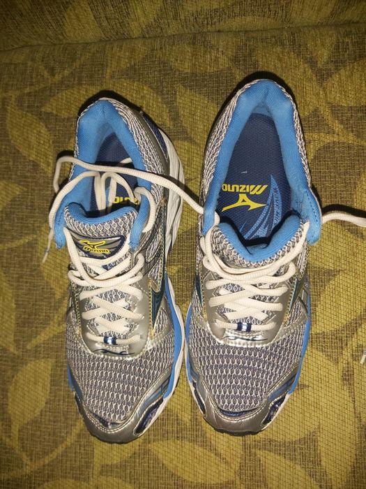 Дамски маратонки Mizuno Wave Nirvana 7
