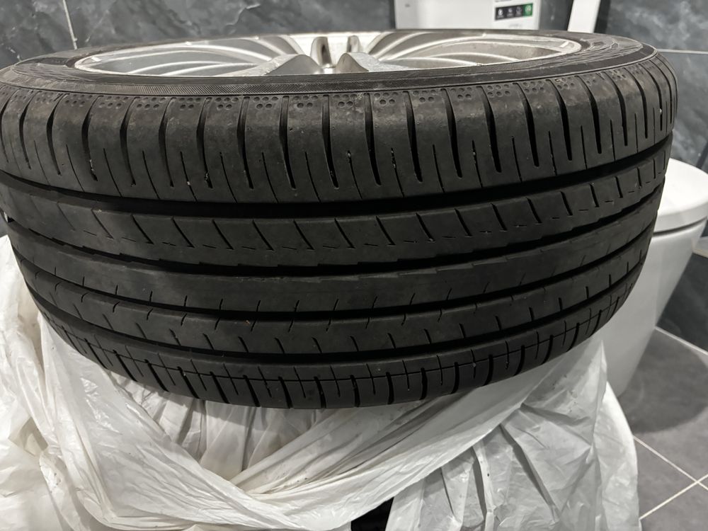 Прошам шины + диски на Yokohama BluEarth-GT AE51 235/45 R18 94W