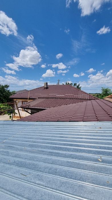 Meseriași acoperisuri complete reaparati urgente